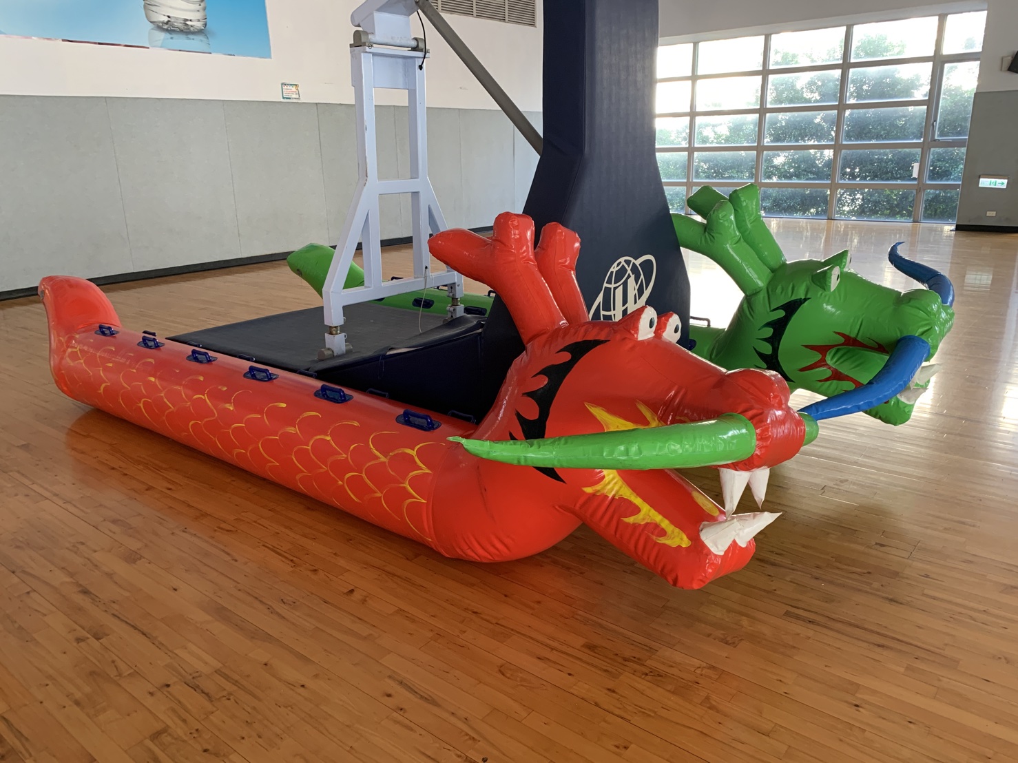 陸上龍舟